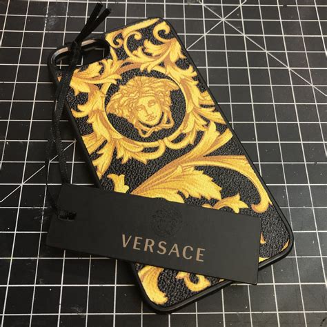 versace handyhülle iphone xr|Designer Phone Cases & Tech Accessories .